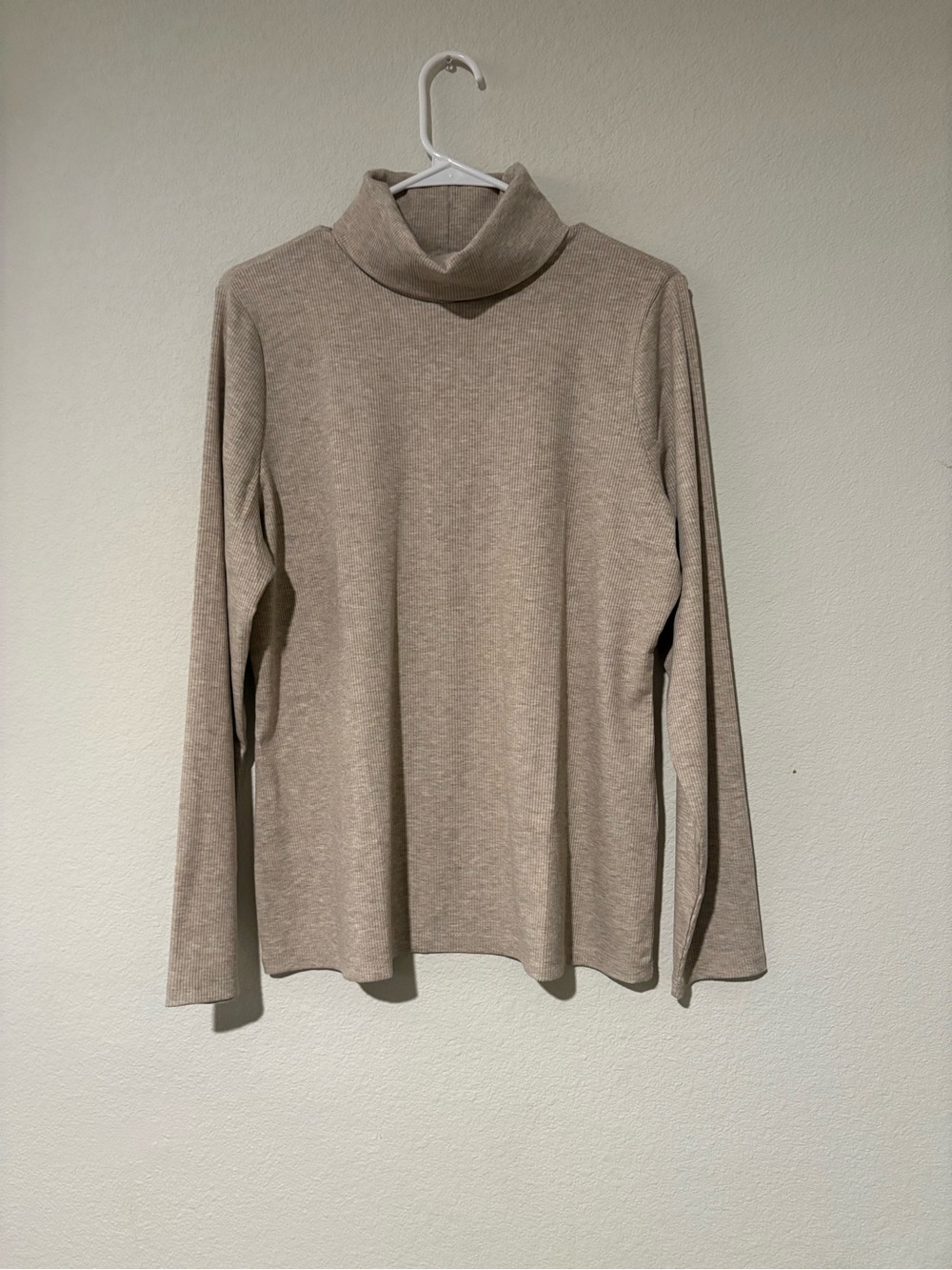 Style & Co. Slim Turtleneck Long Sleeve Top in Taupe Soft Fabric 100%cotton NWT